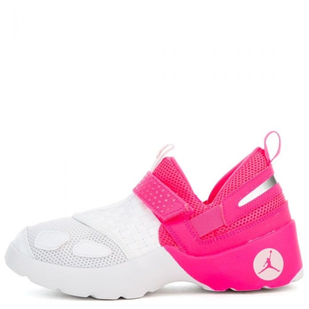 Jordan Nike Trunner LX in Hyper Pink Girls Size 3Y